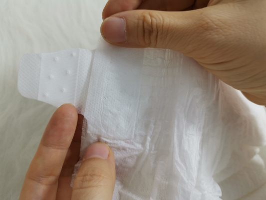 Yüksek Dereceli Tek Kullanımlık Yumuşak Süper Nefes Alabilen Bebek Bezi Deneyimli